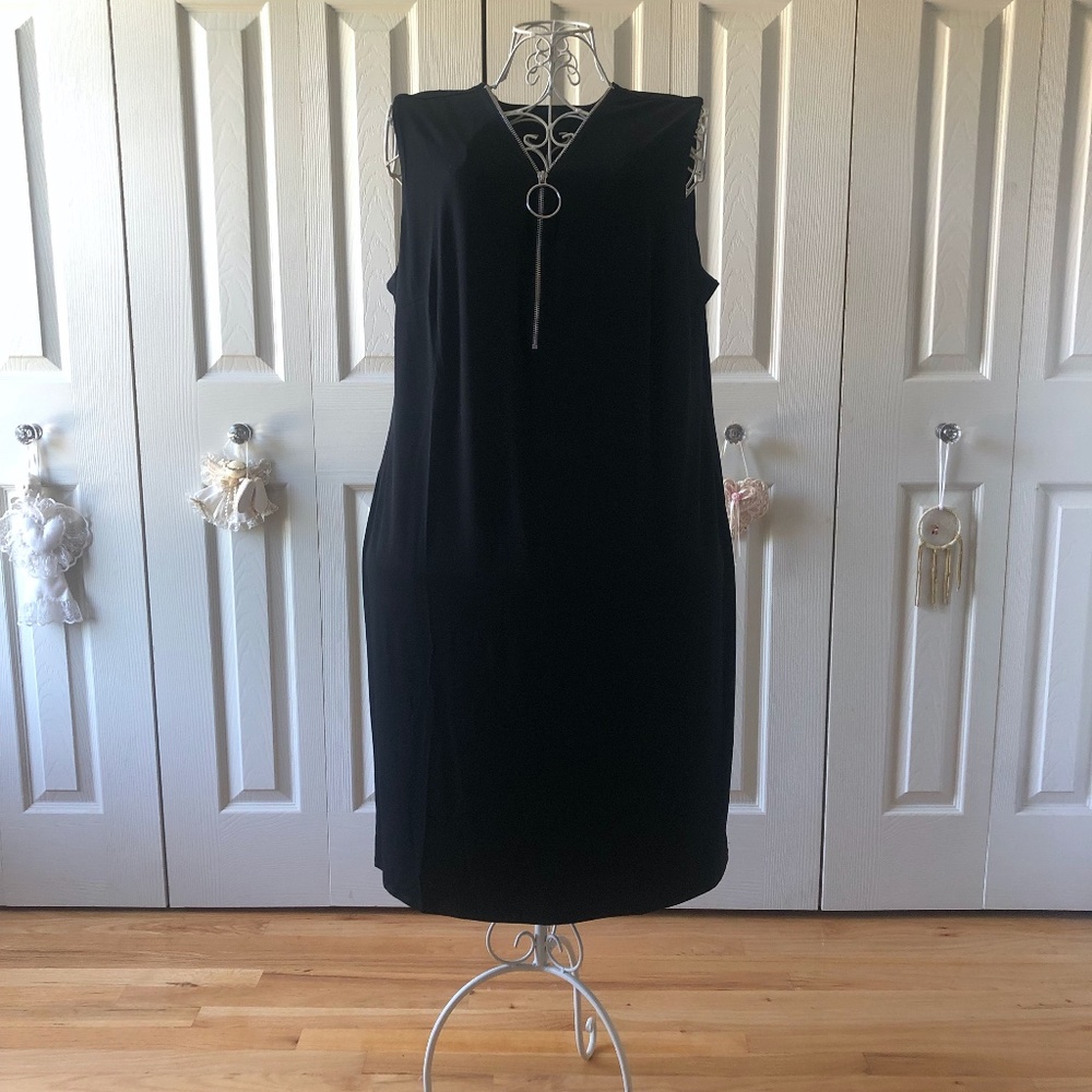 JM Collection sleeveless dress